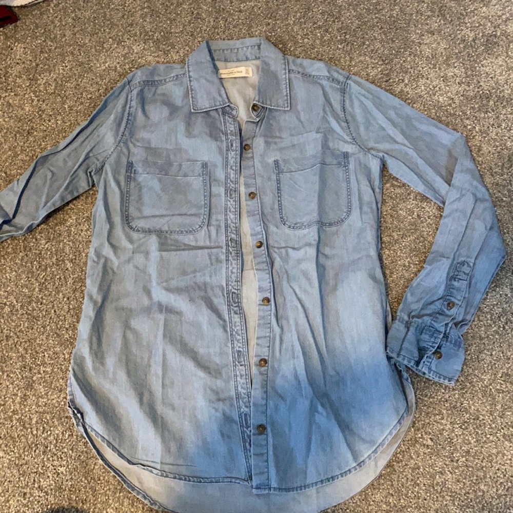 Hollister jean shirt